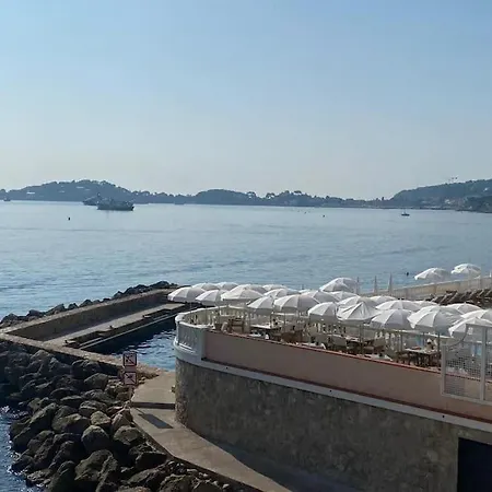 Apartment Plein Centre De Beaulieu-sur-Mer